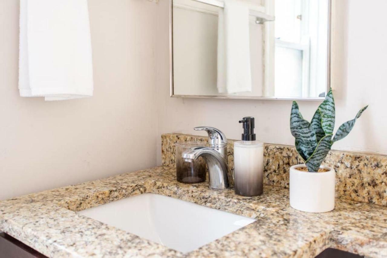 1Br Modern Apartment In Lincoln Square - Eastwood 3S Rep Чикаго Екстериор снимка
